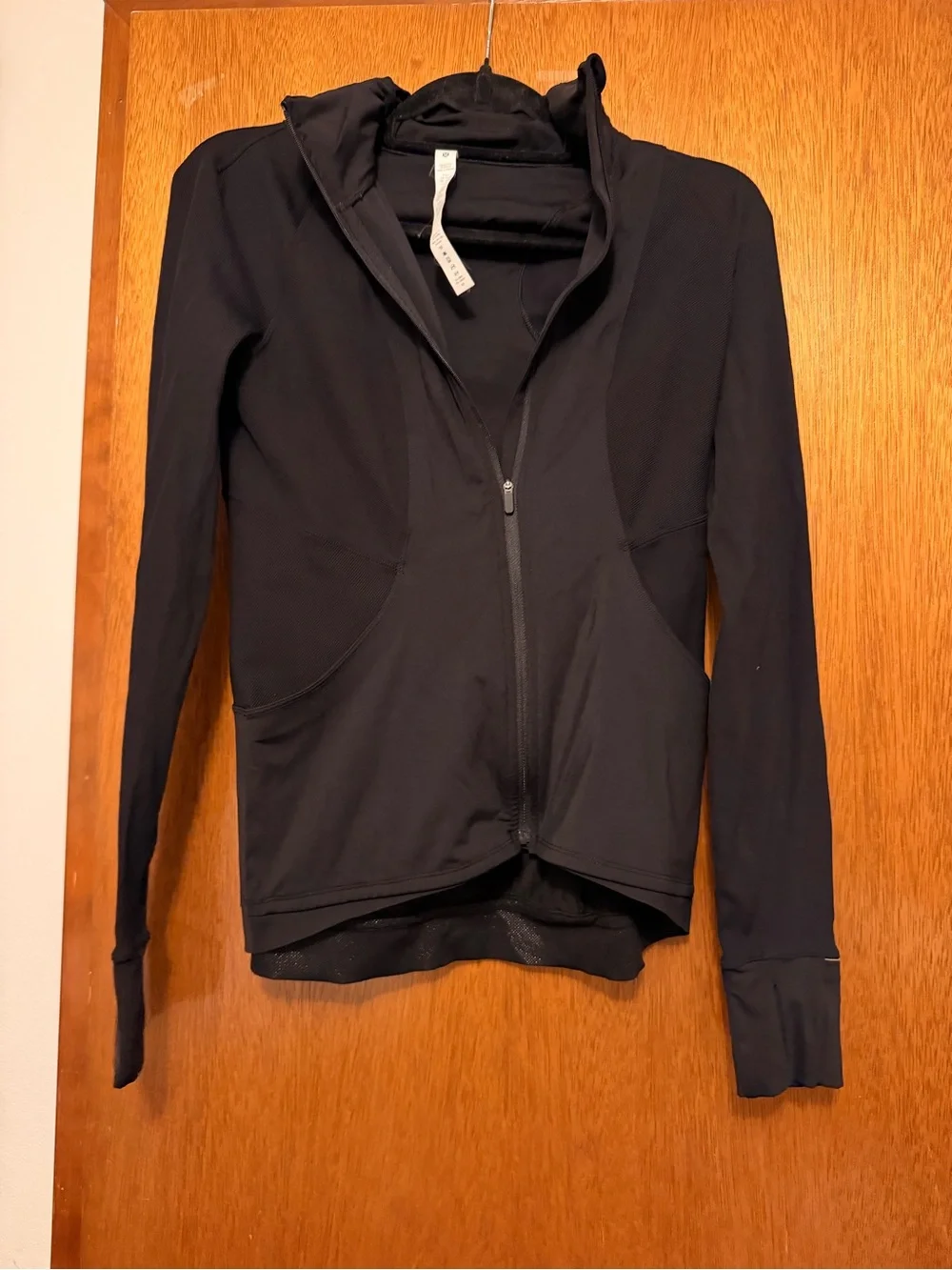 Lululemon athletic running style jacket with built in hood
